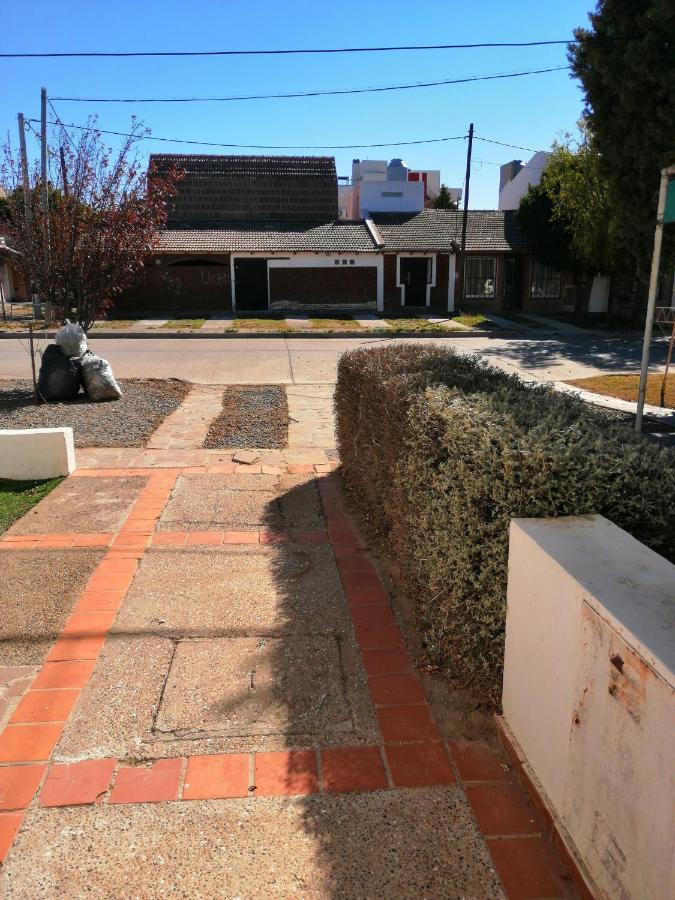 Tehuelches Familiar Villa Puerto Madryn Ngoại thất bức ảnh